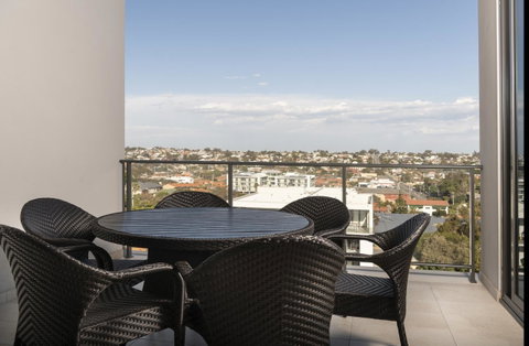 Ramada By Wyndham VetroBlu Scarborough Beach - Stayed 8