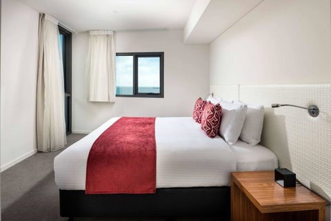 Ramada By Wyndham VetroBlu Scarborough Beach - Stayed 34