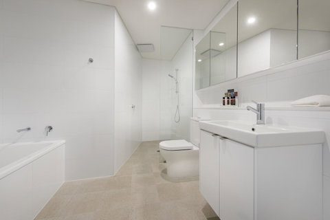 Ramada By Wyndham VetroBlu Scarborough Beach - Stayed 29
