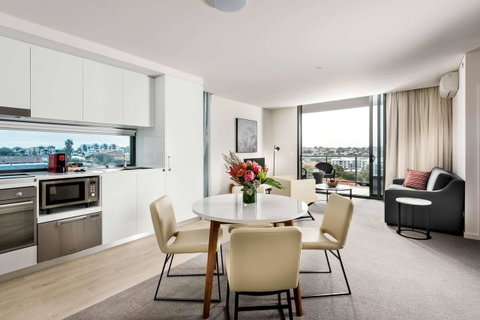 Ramada By Wyndham VetroBlu Scarborough Beach - Stayed 42