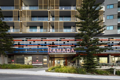 Ramada By Wyndham VetroBlu Scarborough Beach - Stayed 5