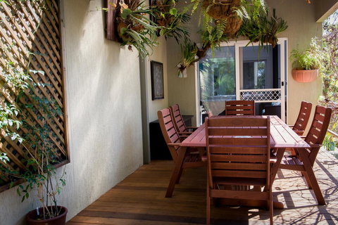 Nelson Bay Bed & Breakfast - Stays Accommodation 38