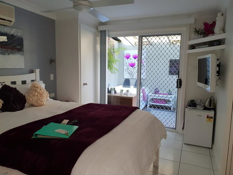 Nelson Bay Bed & Breakfast - Stays Accommodation 2