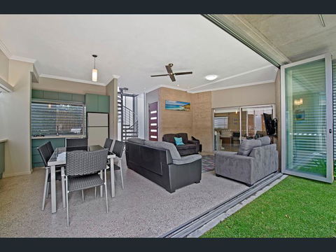 Crescent Head Spa Villa - Stays Accommodation 9