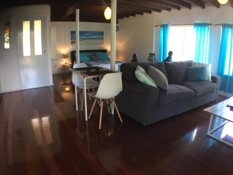 High Tide At Emerald - Stayed 10