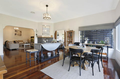 Romanz In The Valley (Luxury B&B) - Stayed 17