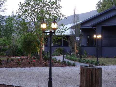Romanz In The Valley (Luxury B&B) - Stayed 29