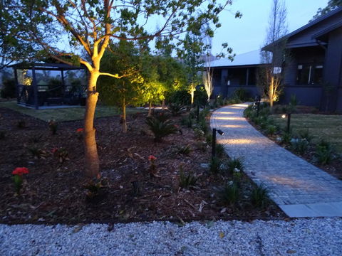 Romanz In The Valley (Luxury B&B) - Stayed 24