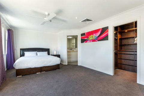 Kensington Self-Contained Modern House (89BROM) - Stayed 14
