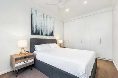 Kensington Self-Contained Modern House (89BROM) - Stayed 13