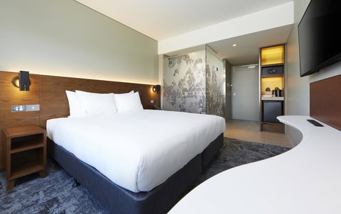 Holiday Inn Express Sydney Airport, An IHG Hotel - Stayed 10