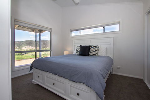 Stay In Mudgee The Grove, The Church, And Premium Private Homestead - Stayed 6