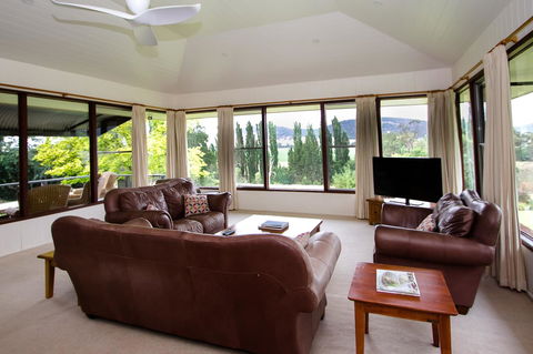 Stay In Mudgee The Grove, The Church, And Premium Private Homestead - Stayed 0