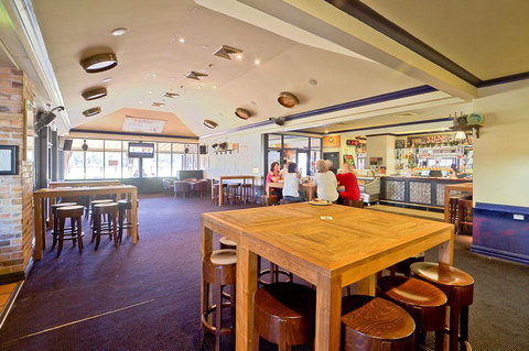 Potters Apartments - Stayed 37