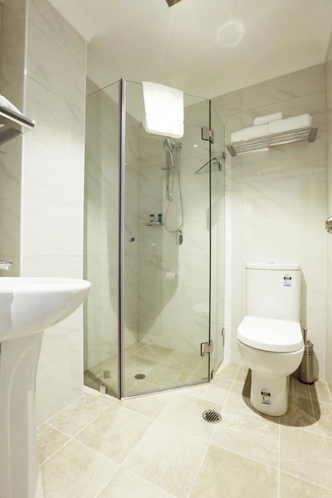 BreakFree On Broadway Sydney, An Accor Hotel - Stayed 20