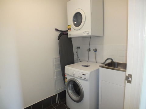 Pacific Marina Apartments - Stayed 25