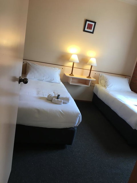 Bega Downs Motor Inn - Stayed 15