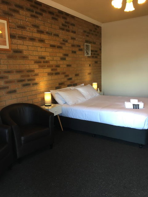 Bega Downs Motor Inn - Stayed 8