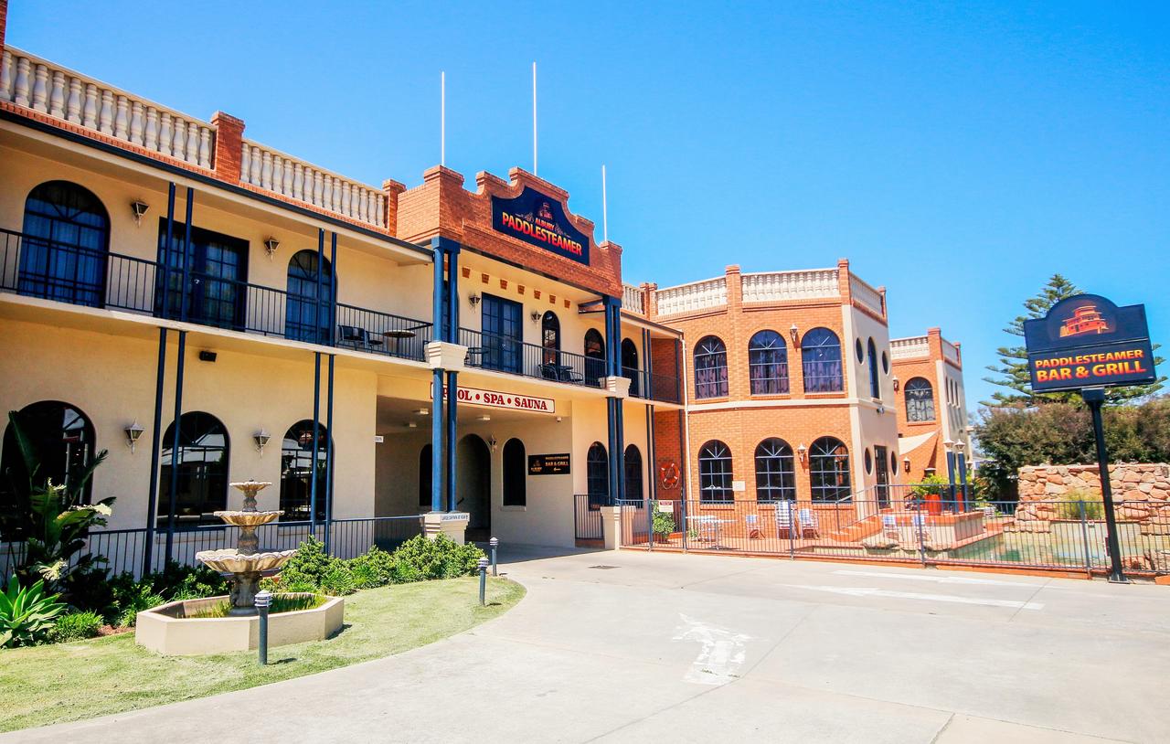 South Albury NSW Stayed