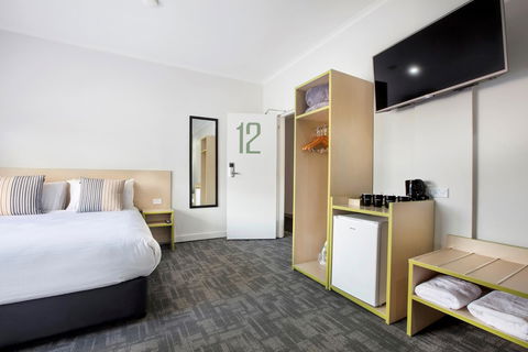 Nightcap At Caringbah Hotel - Stayed 32