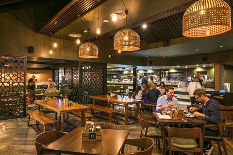 Nightcap At Caringbah Hotel - Stayed 16