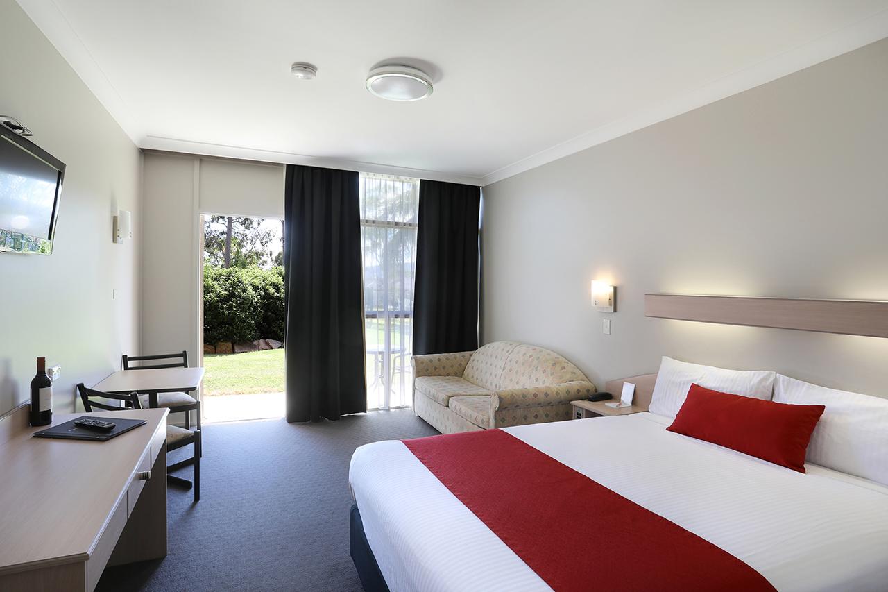 South Tamworth NSW Stayed