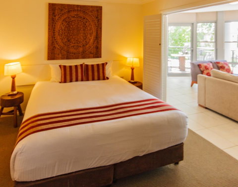 Byron Bay Hotel And Apartments - Stays Accommodation 10