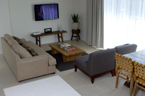 Byron Bay Hotel And Apartments - Stays Accommodation 41