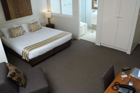 Byron Bay Hotel And Apartments - Stays Accommodation 33