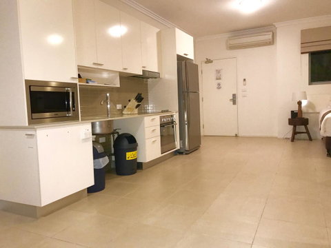 Byron Bay Hotel And Apartments - Stays Accommodation 19