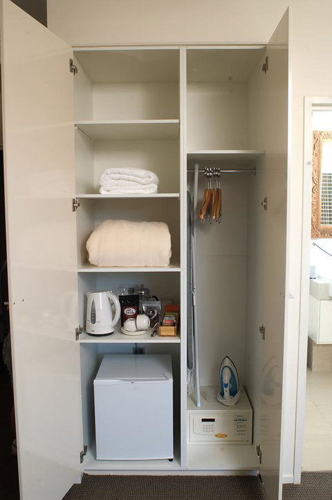 Byron Bay Hotel And Apartments - Stays Accommodation 36
