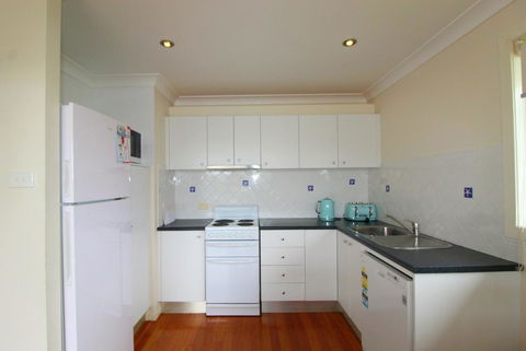 Anglesea, 17 Hodgson Street - Stayed 3