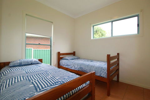 Anglesea, 17 Hodgson Street - Stayed 11