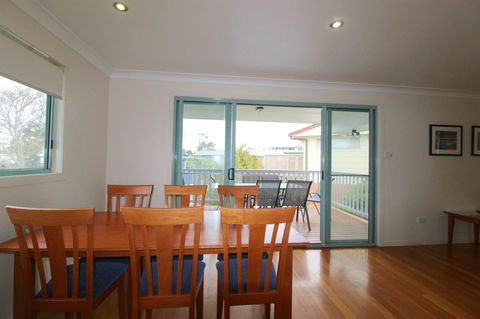 Anglesea, 17 Hodgson Street - Stayed 4