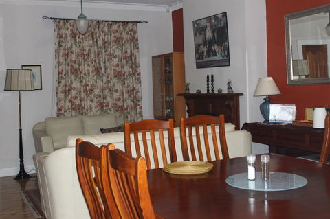 Boot Makers Cottage - Stayed 5