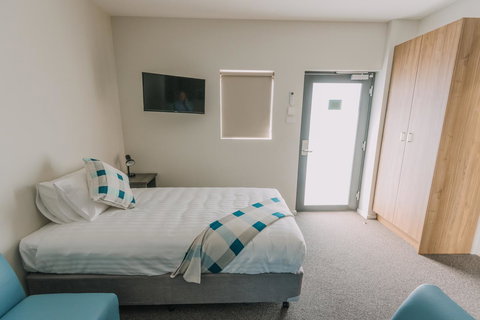 Studios On Beaumont - Stays Accommodation 6