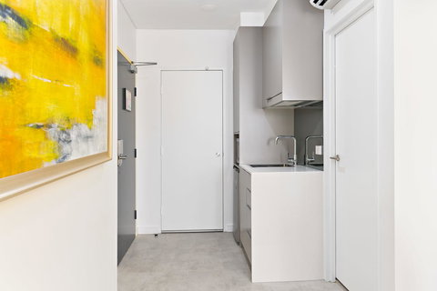 Value Suites Green Square - Stayed 18