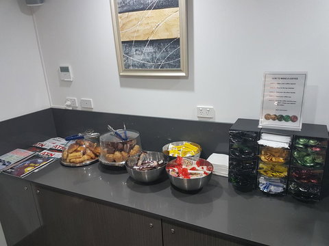 Value Suites Green Square - Stayed 13