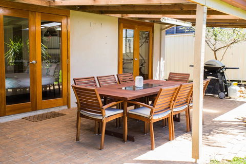 Sunbaker Pet Friendly Awards Finalist 4 Mins Walk To Culburra Beach - Stays Accommodation 28