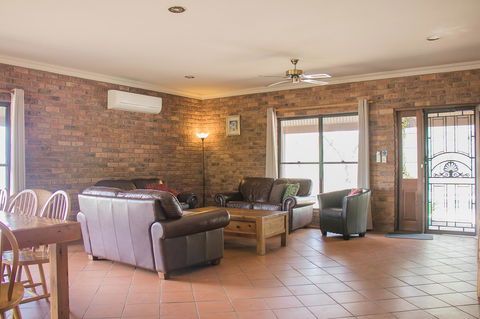 Ironstone Estate Lovedale - Stayed 18