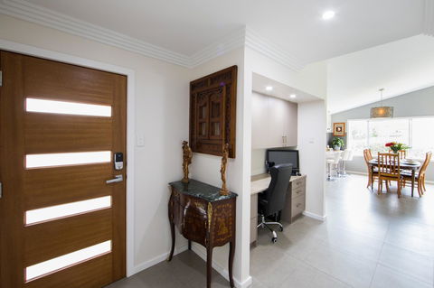 Armidale Cottage - House 2 - Stays Accommodation 7