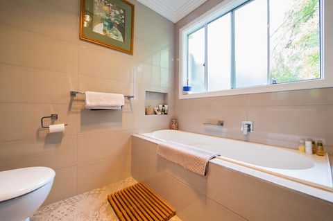 Armidale Cottage - House 2 - Stays Accommodation 28