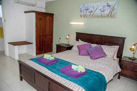 Sinclairs Country Retreat - Stays Accommodation 24