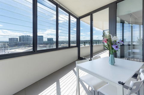 Two Bedders Apartment With Stunning Water View - Stayed 13