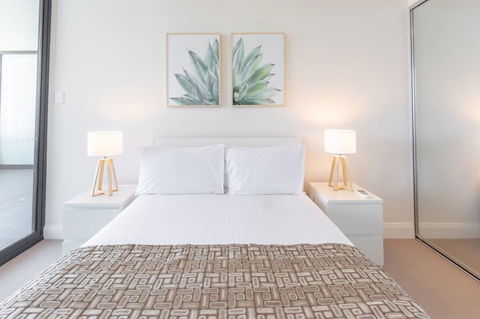 Two Bedders Apartment With Stunning Water View - Stayed 7