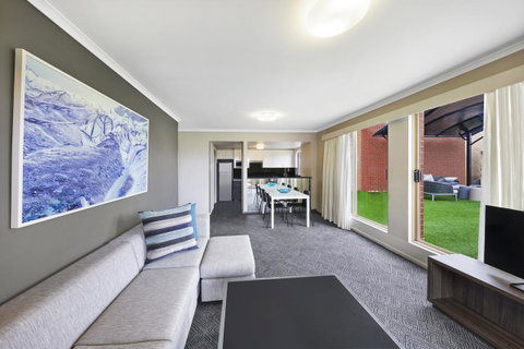 Adina Apartment Hotel Sydney Surry Hills - Stays Accommodation 13