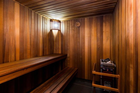 Nobbs Â· Executive 2 Storey Sydney Apartment With Pool - Stayed 14