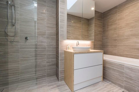 Nobbs Â· Executive 2 Storey Sydney Apartment With Pool - Stayed 10