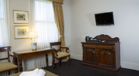 Royal Exhibition Hotel - Stayed 29