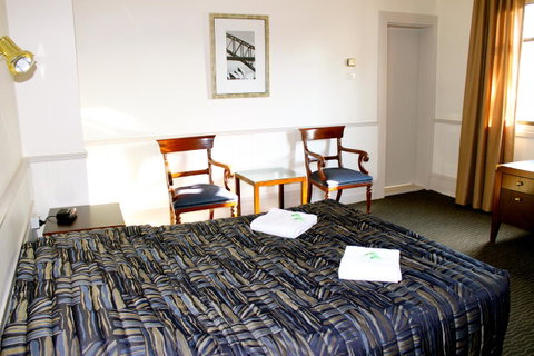 Royal Exhibition Hotel - Stayed 38